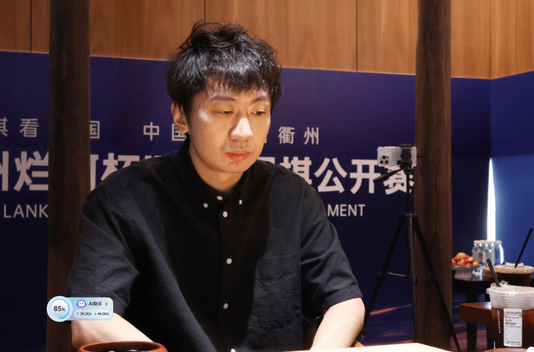 成都棋手黨毅飛擊敗韓國第一人<strong></p>
<p>西鳳酒
</strong>，拿下職業(yè)生涯第二個(gè)世界冠軍:西鳳酒
