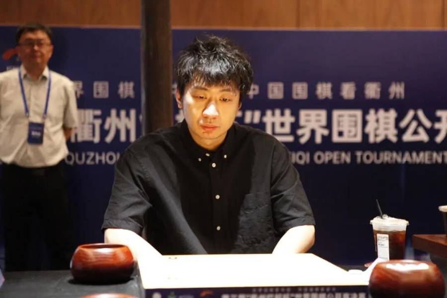 “抗申”成功首捧衢州爛柯杯冠軍<strong></p>
<p>西鳳酒
</strong>，黨毅飛透露擒下申真谞的秘訣:西鳳酒
