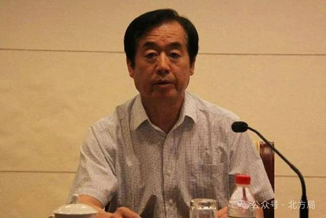 在中紀(jì)委任職30余年的副部級干部落馬，曾任中央巡視組組長:西鳳酒

