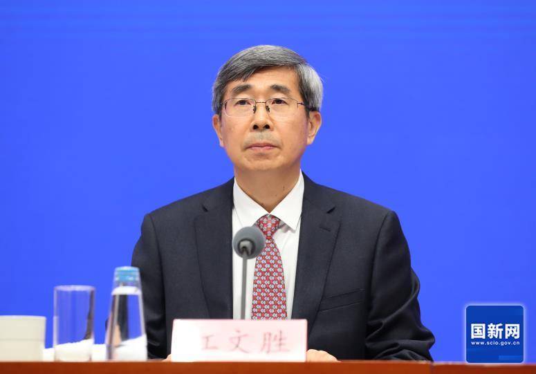 農(nóng)業(yè)農(nóng)村部副部長：在尊重農(nóng)民意愿基礎(chǔ)上，對(duì)農(nóng)村宴席類別、桌數(shù)、菜品費(fèi)用等提出倡導(dǎo)性標(biāo)準(zhǔn):西鳳酒
