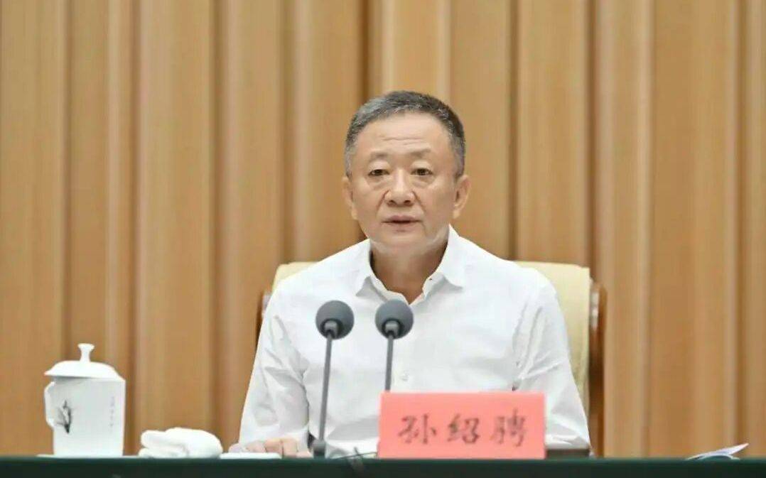 因工作崗位調(diào)整，孫紹騁辭去內(nèi)蒙古自治區(qū)人大常委會主任職務(wù):西鳳酒
