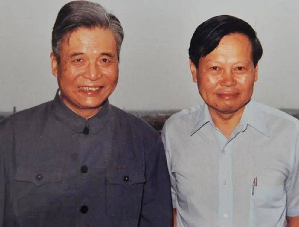“大先生”千古<strong></p>
<p>西鳳酒
</strong>，楊振寧的一生:西鳳酒
