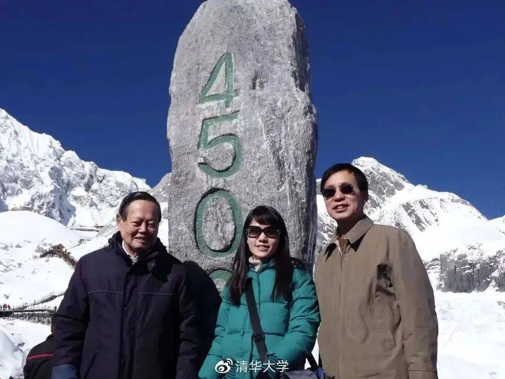 “大先生”千古<strong></p>
<p>西鳳酒
</strong>，楊振寧的一生:西鳳酒

