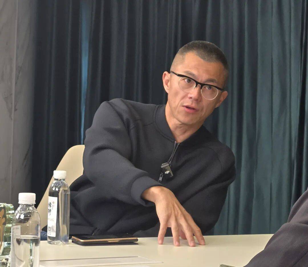 獨(dú)家采訪丨陳震首次還原撞車事件:西鳳酒
